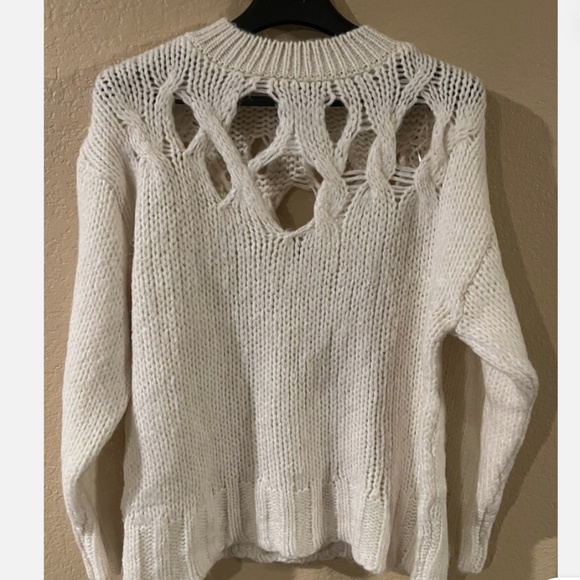 ZARA Ripped open cable knit detail Sweater - Picture 5 of 5